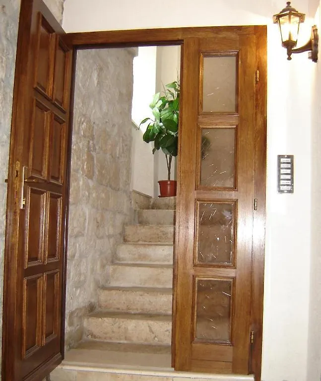 *** Guest house Carol Rooms Trogir Croatia