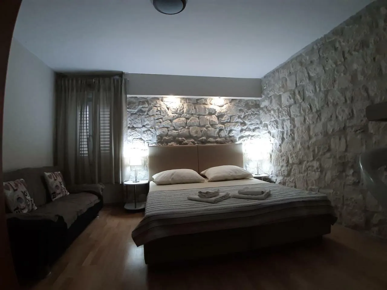 Carol Rooms Trogir