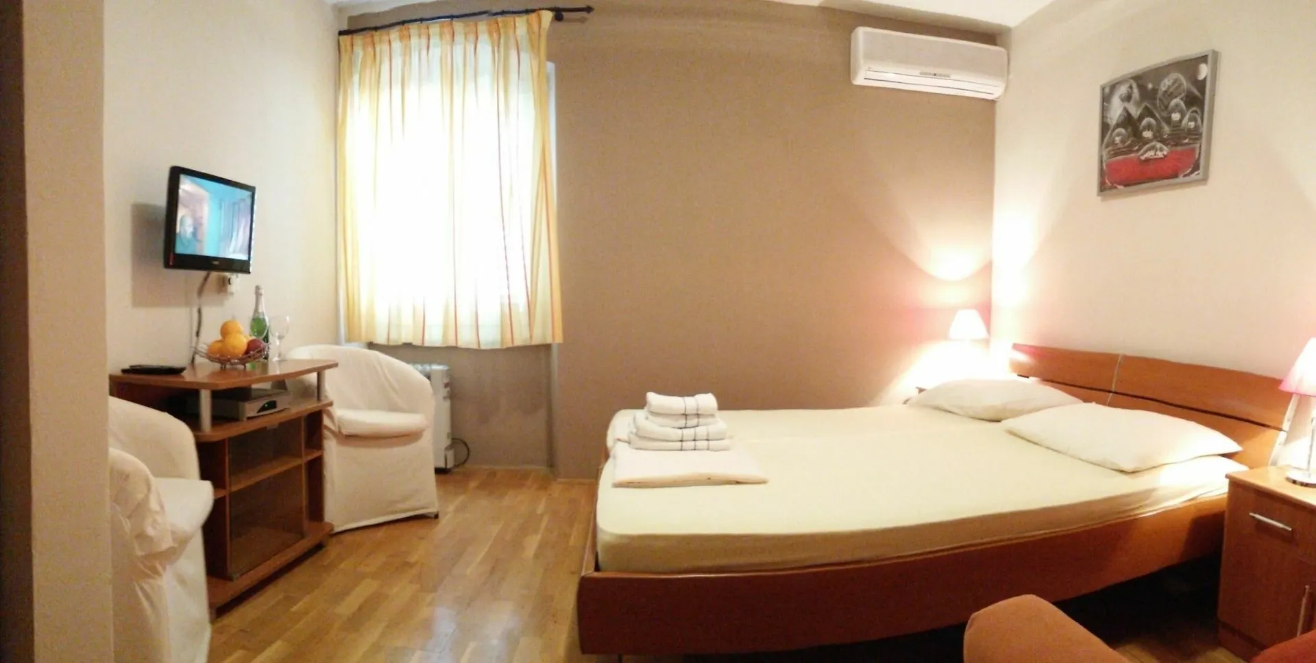 Carol Rooms Trogir 3*,