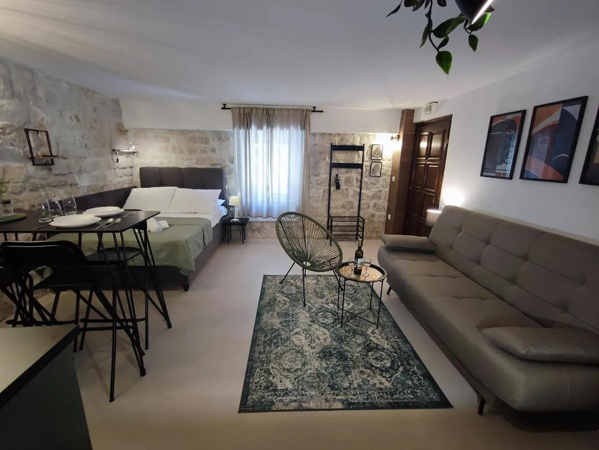 Carol Rooms Trogir Croatia